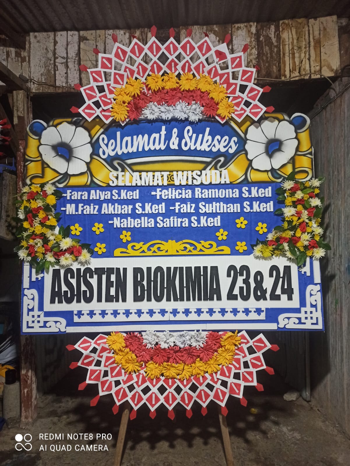 Bunga Papan Selamat & Sukses