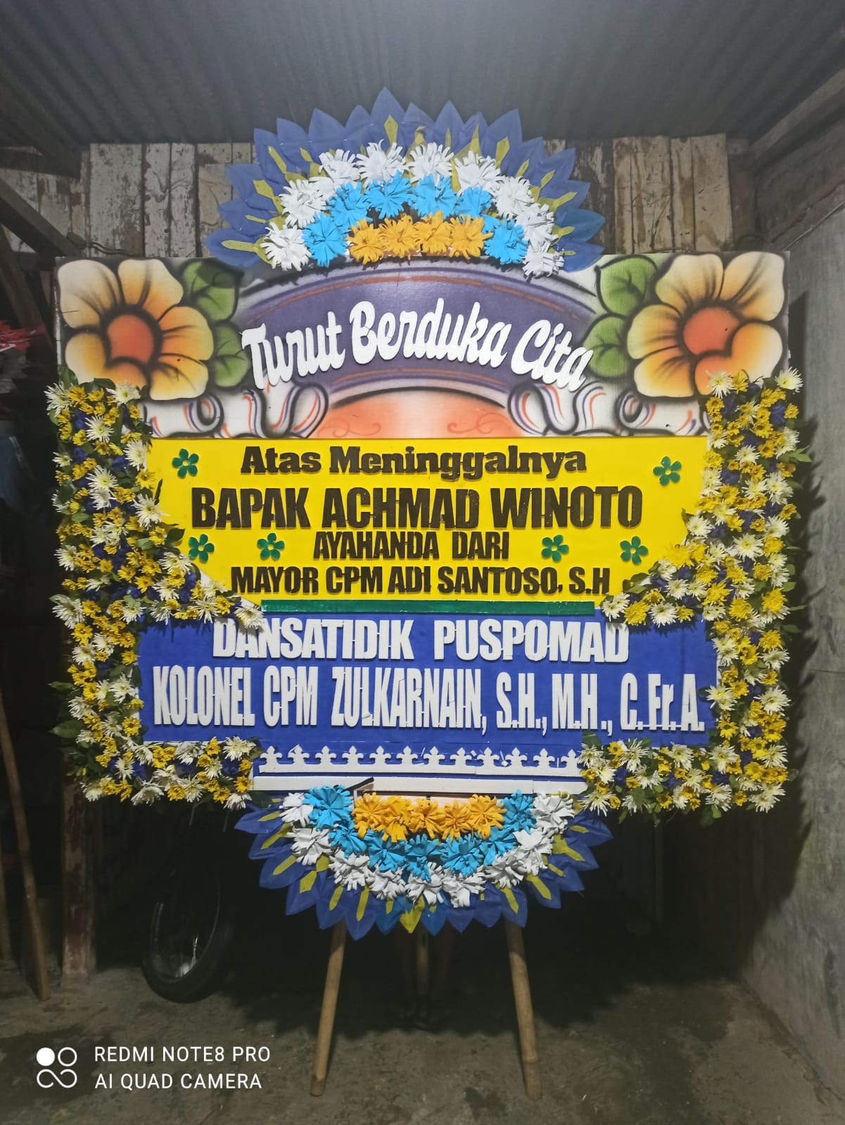 Jasa Bunga Papan Mendadak Semarang: Kirim Karangan Bunga Papan Duka Cita 24 Jam